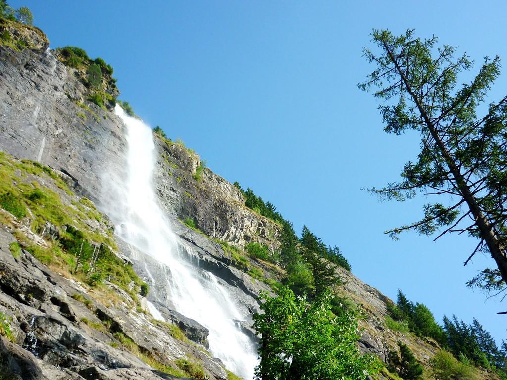 Residence Prestige Odalys La Cascade - Les Epinettes Vaujany Exteriör bild